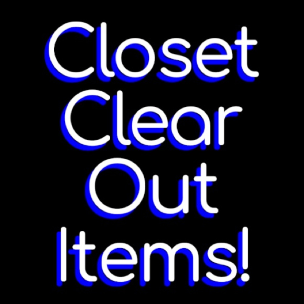 ♥️ TO BE NOTIFIED OF CURRENT CLOSET CLEAR OUT SALE ITEMS!